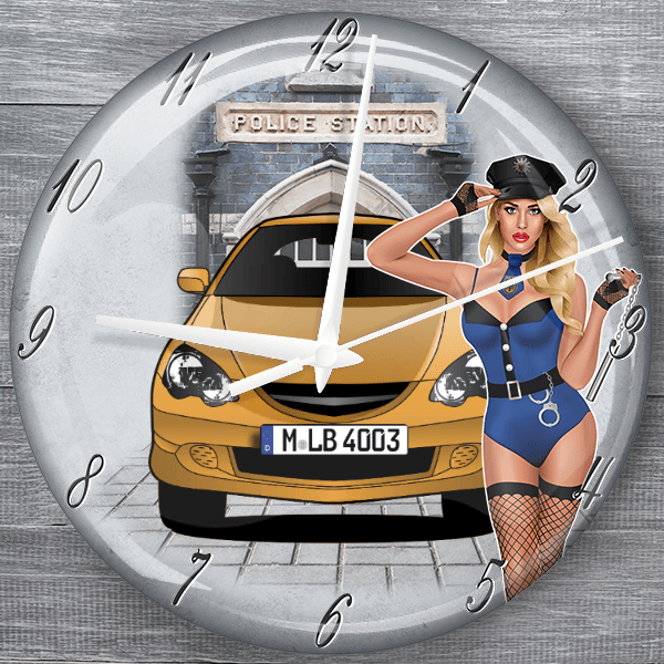 Integra moderne Wanduhr personalisiert mit deinem Auto u. Kennzeichen!