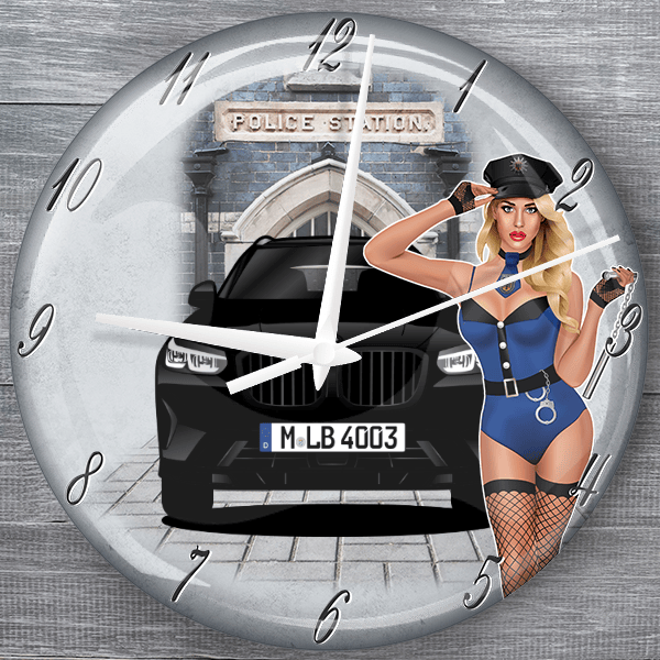 Alpina XD3 moderne Wanduhr personalisiert mit deinem Auto u. Kennzeichen!