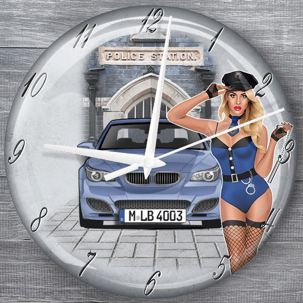 M5 Touring moderne Wanduhr personalisiert mit deinem Auto u. Kennzeichen!