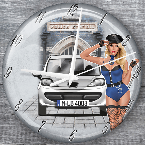 107 (3-Türer) moderne Wanduhr personalisiert mit deinem Auto u. Kennzeichen!