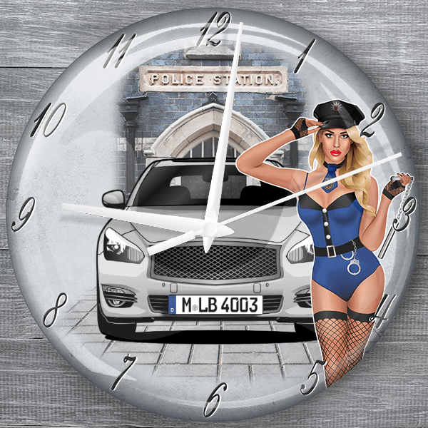 Q70 moderne Wanduhr personalisiert mit deinem Auto u. Kennzeichen!