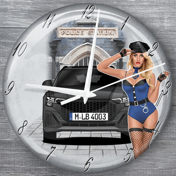 Q8 moderne Wanduhr personalisiert mit deinem Auto u. Kennzeichen!